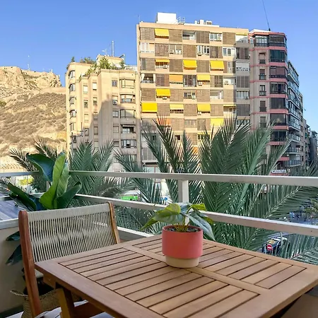 Loft Carla Centrico Y Con Vistas Al Castillo Appartement *